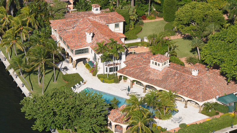 Residential Sales in Greater Palm Beach Area Dip by 2 Percent in February